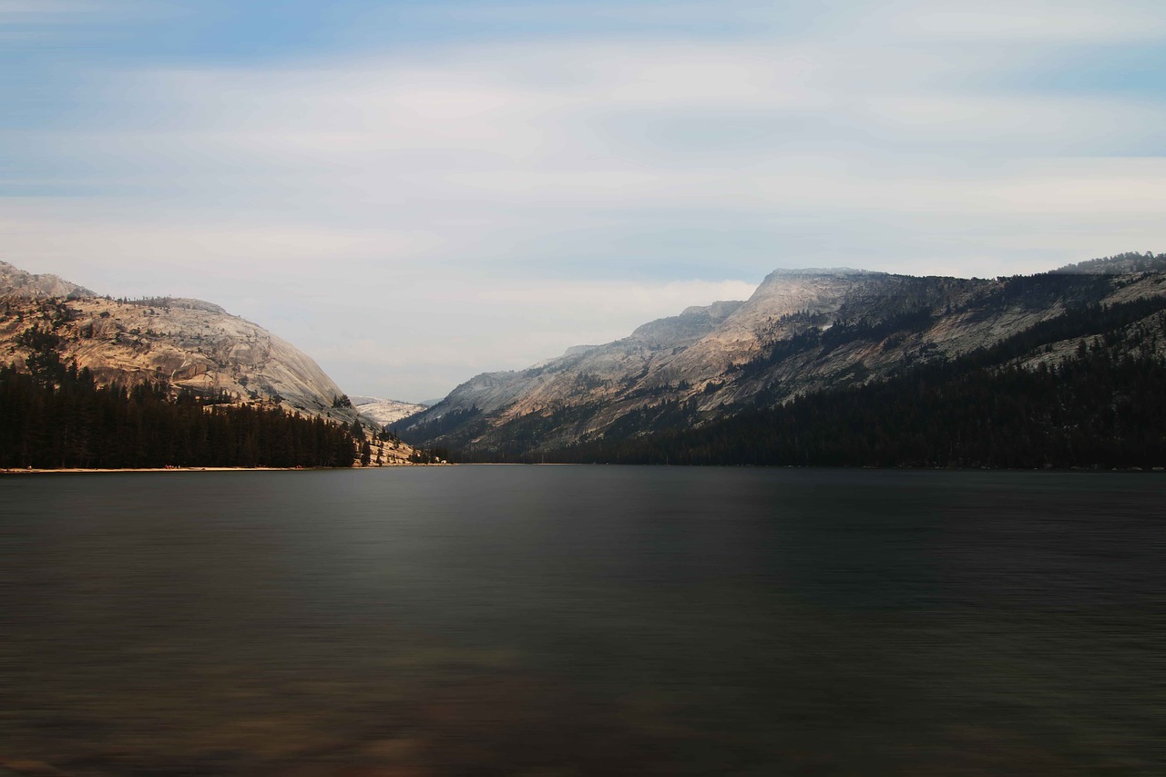 yosemite lake national park free photo