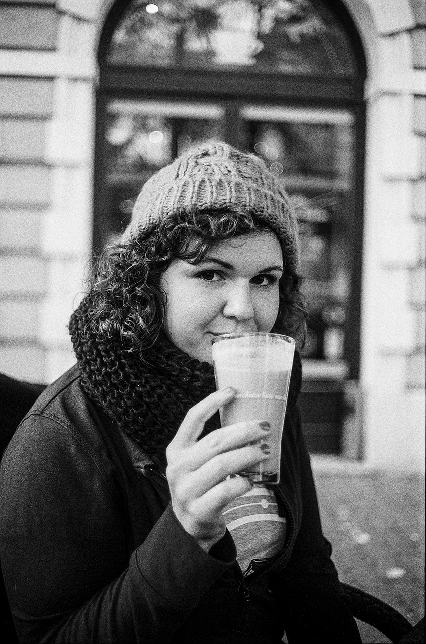 young woman coffee latte free photo