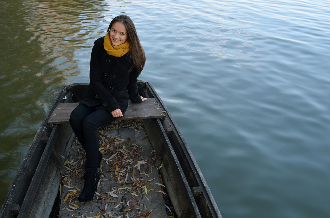 young woman boat danube free photo