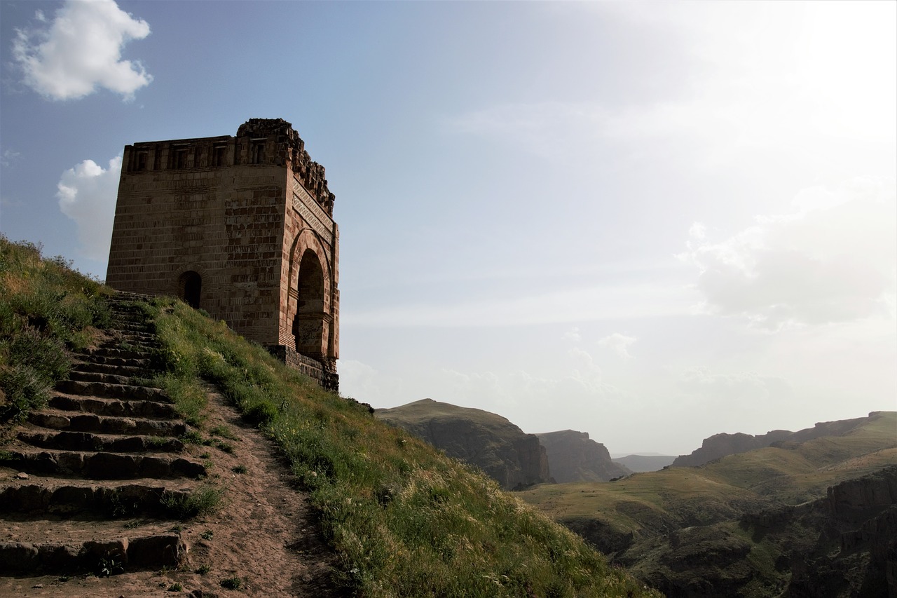 zahhak castle azerbaijan province hashtrud free photo