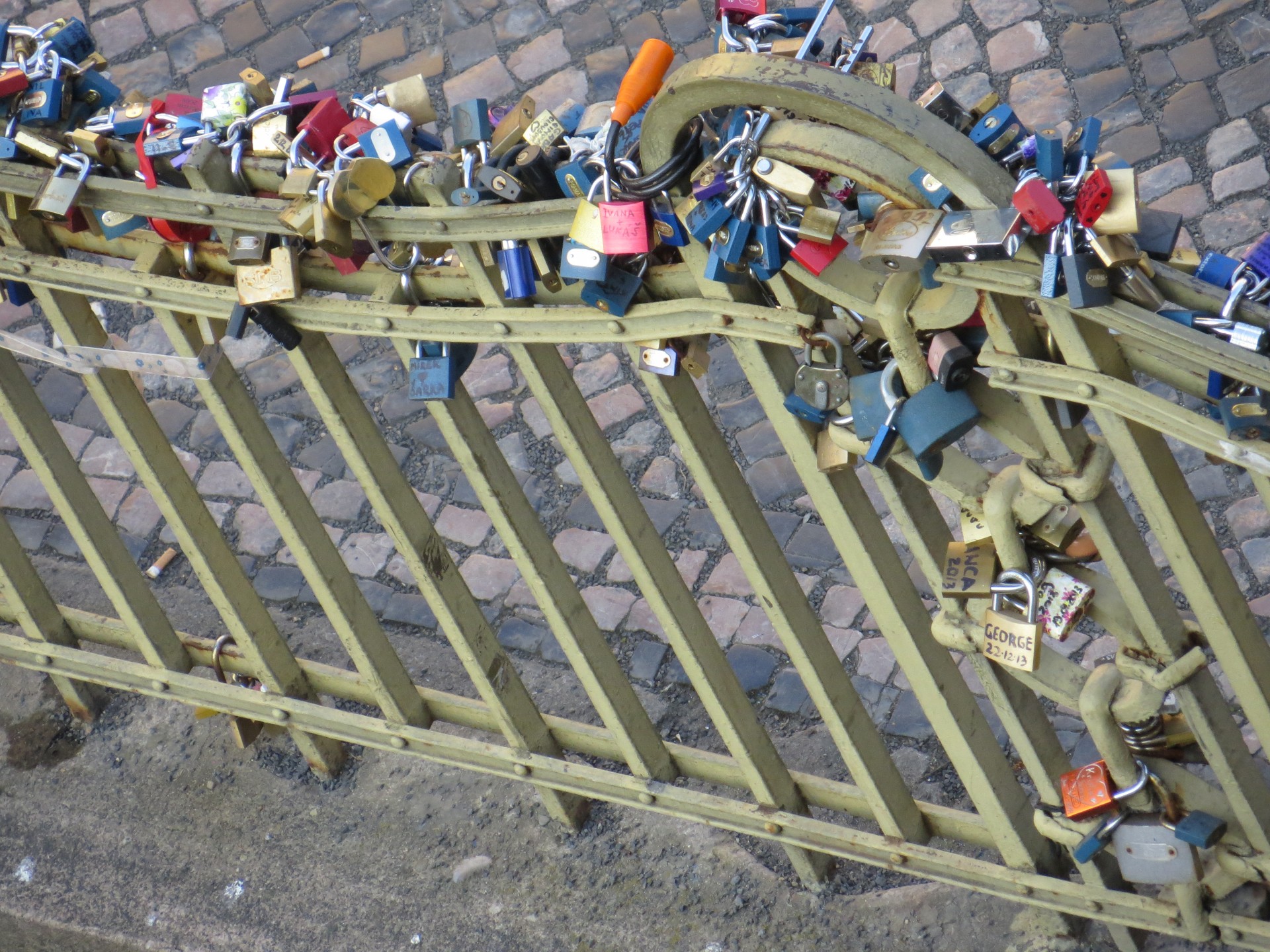 bridge locks pulleys free photo