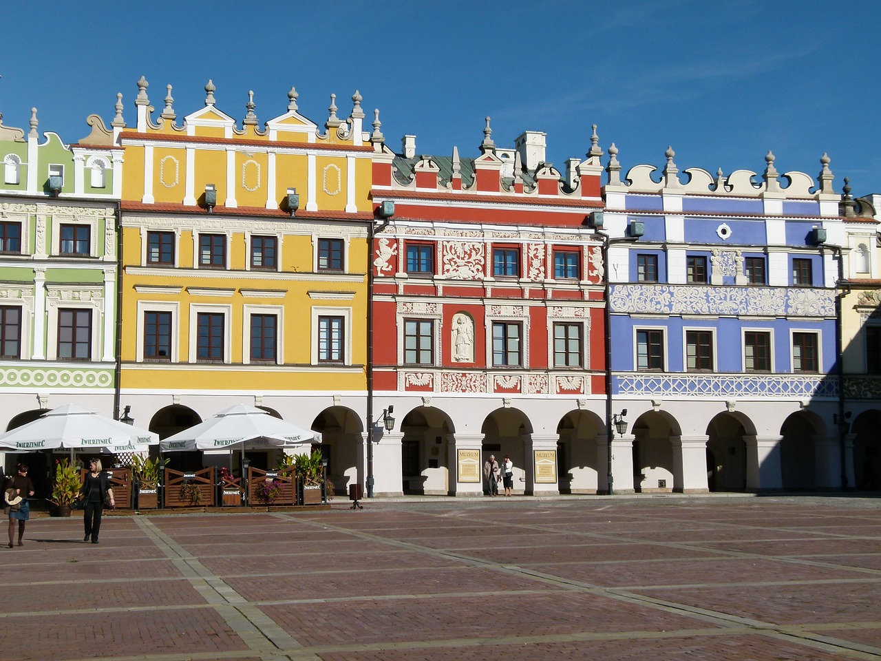 zamość the market townhouses free photo