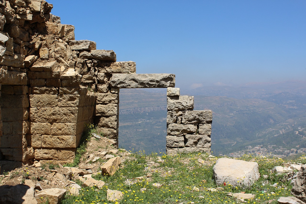 zanbakeye kfarnabrakh el chouf  ruins  land lebanon free photo