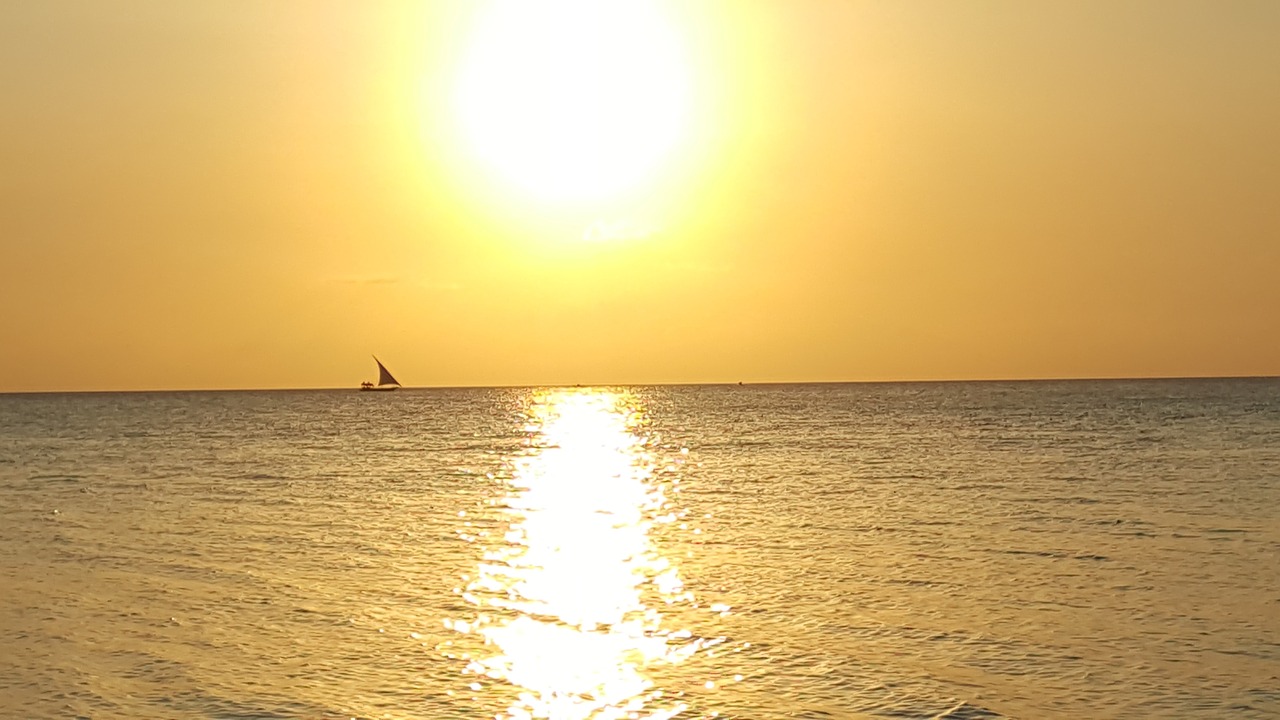 zanzibar kendwa sky free photo