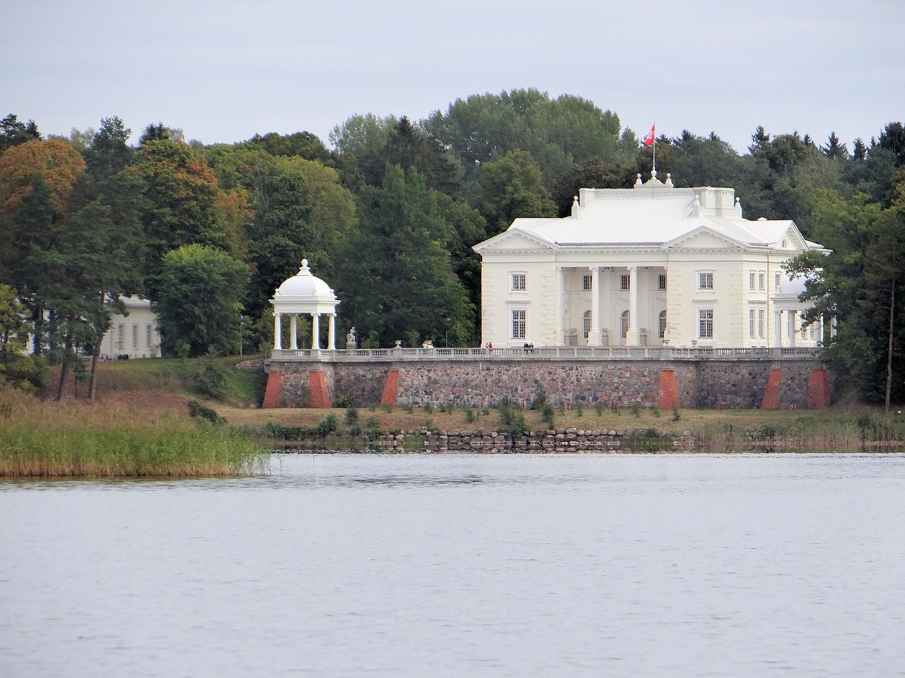 zatrocze the tyszkiewicz palace monument free photo