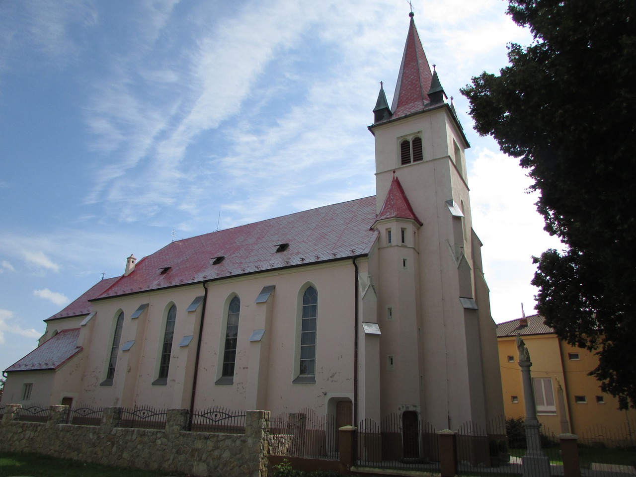 zavar slovakia church free photo