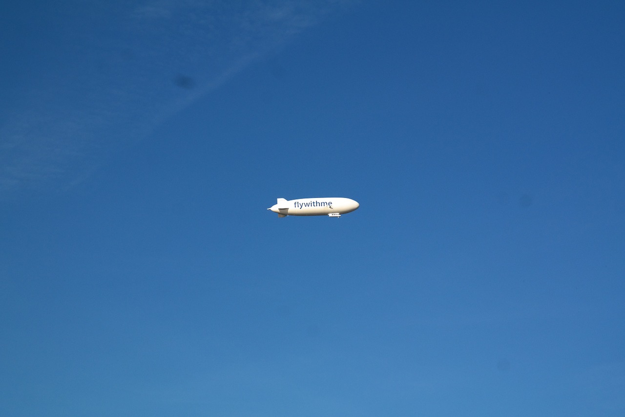 zeppelin fly rigid airship free photo