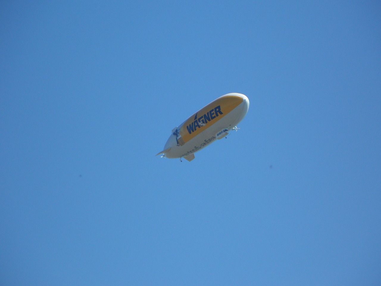 zeppelin airship float free photo