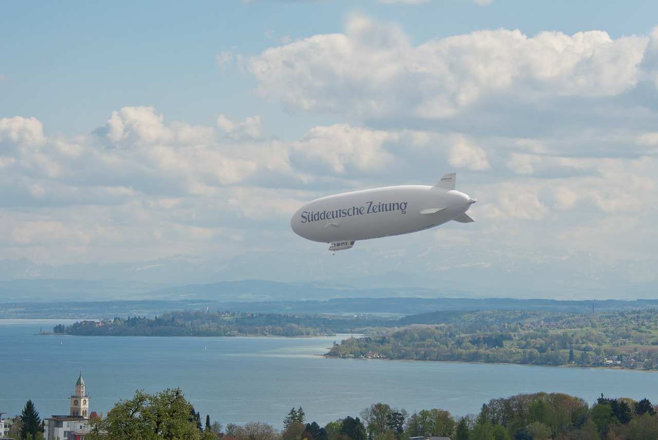 zeppelin airship lake constance free photo