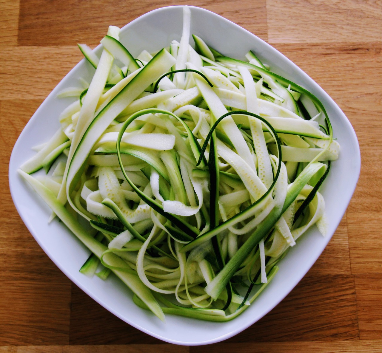 zucchini delicious healthy free photo