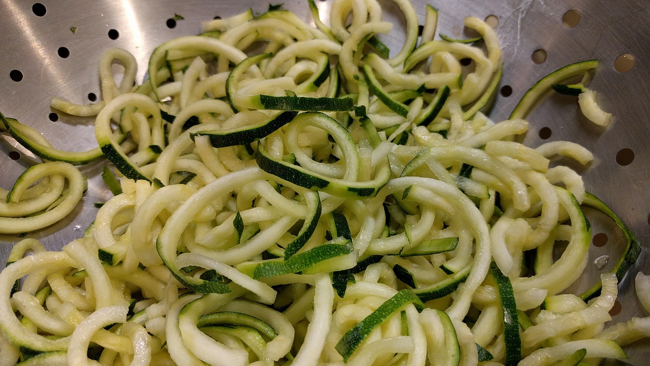 zucchini noodle noodles free photo