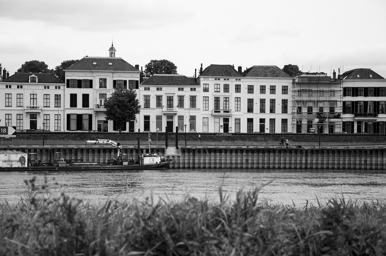 zutphen city skyline free photo