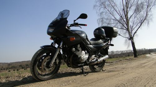a motorcycle motor yamaha