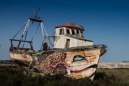 abandoned ship earth without the sea