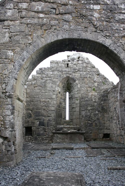 abbey ireland monument
