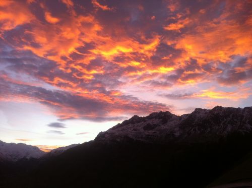 abendstimmung snow mountains