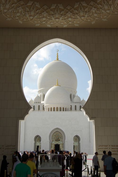 abu dhabi mosque arch