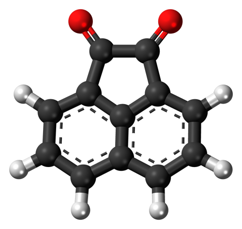acenaphthoquinone aromatic molecule