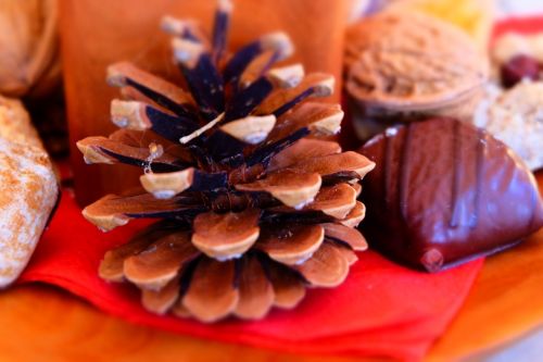 pine cones advent gingerbread