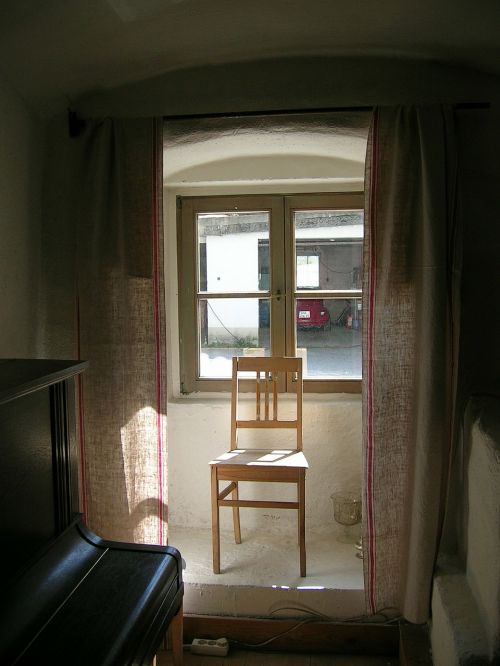age chair window