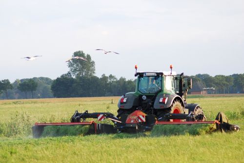 agriculture farmer tractors