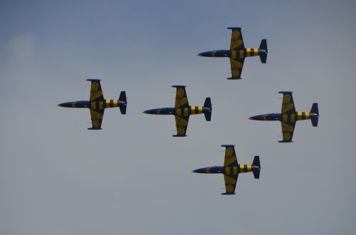 aircraft formation air