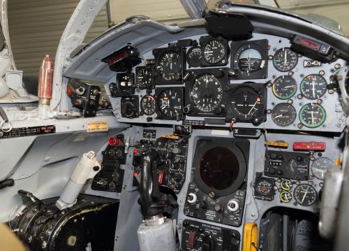 aircraft fighter cockpit