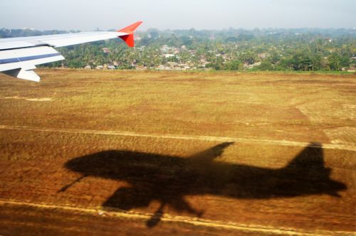 aircraft shadow field