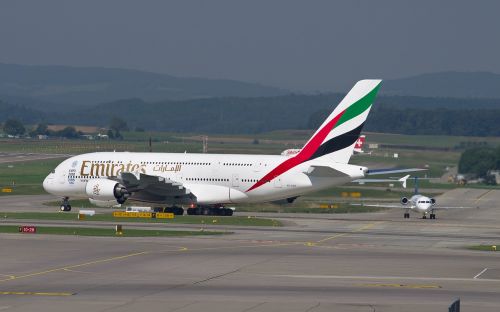 emirates airbus a380 aircraft