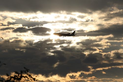 aircraft sun approach