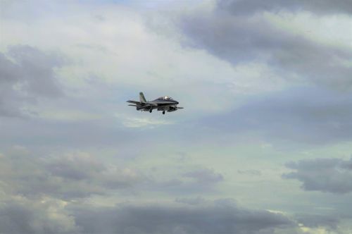 aircraft clouds forward