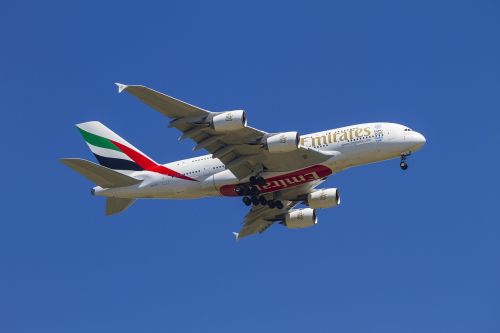 aircraft landing emirates