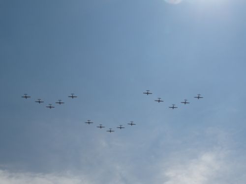 aircraft parade in formation