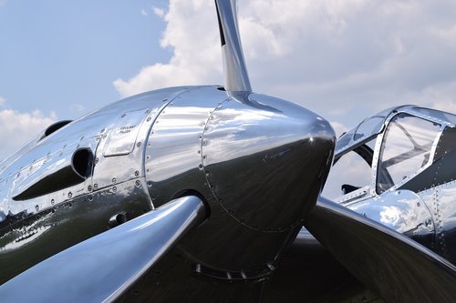 aircraft  sheen  propeller