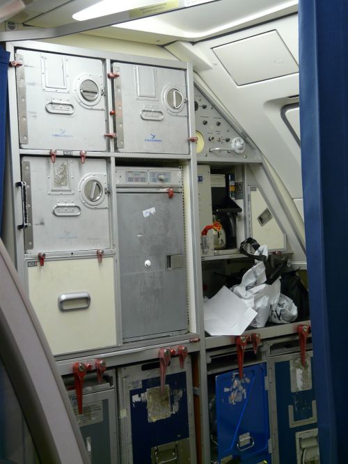 aircraft storage space container