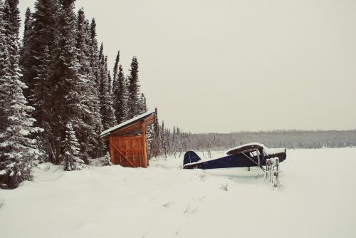 airplane transportation winter