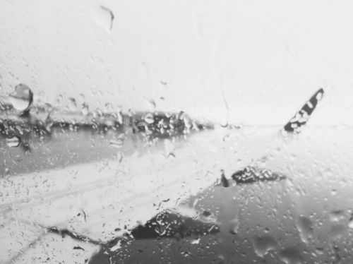 airplane rain wet
