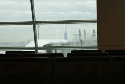 airport airplane windows