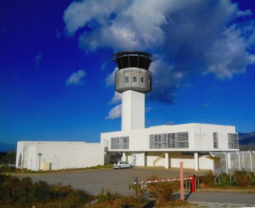 airport control tower tower