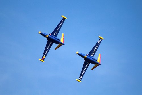 airshow  duo  aircraft