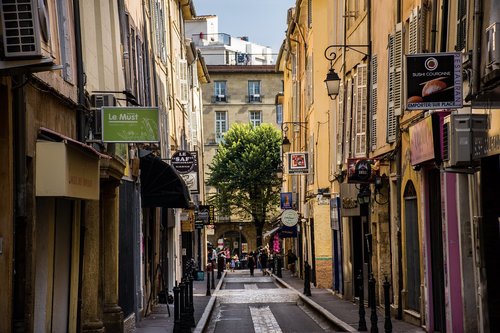 aix-en-provence  city  street life