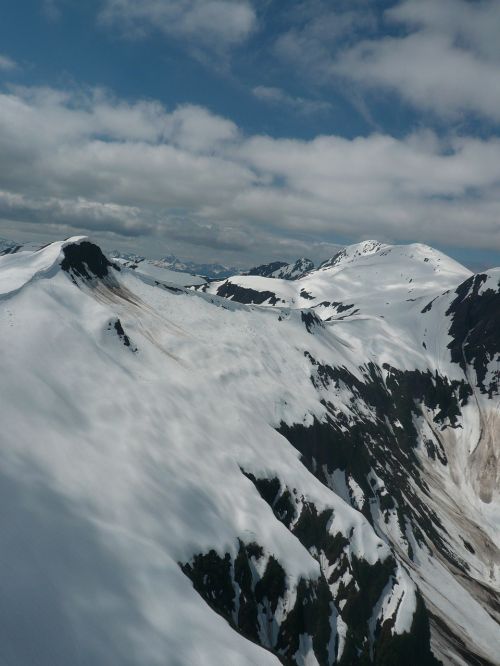 alaska snow peaks