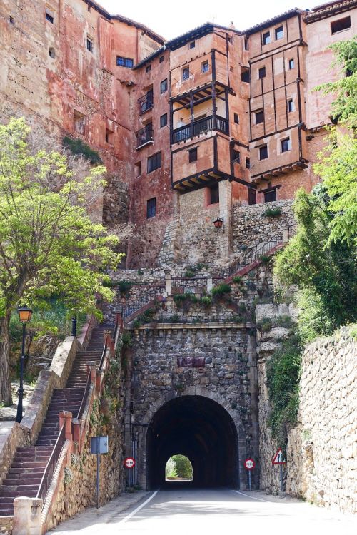 albarracin aragon houses