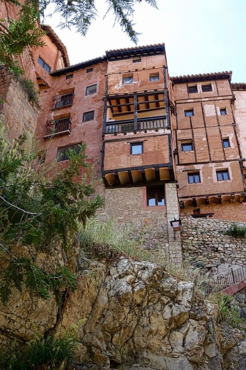 albarracin aragon houses