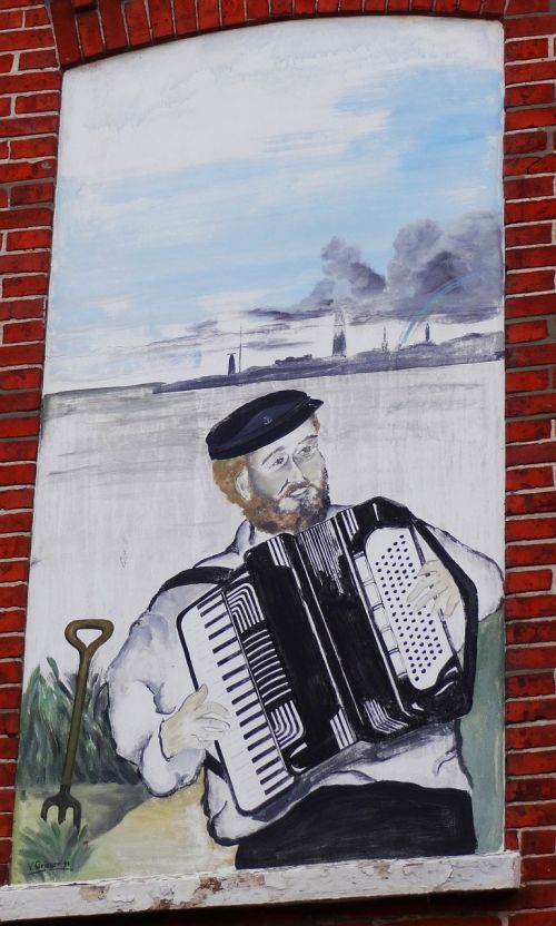 albertus the singing wattführer building painting sailor