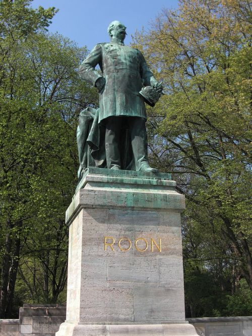 albrecht by roon statue berlin