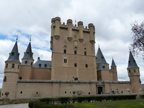 alcazar fortress segovia