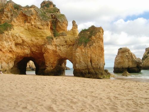 algarve tresirmaos cliffs