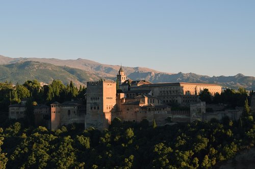 alhambra  granada  tourism
