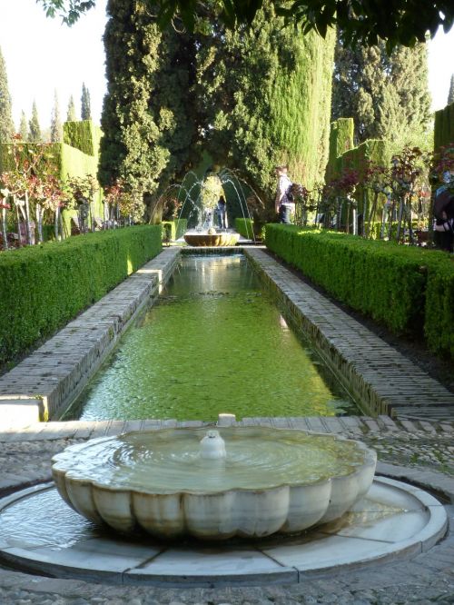 alhambra pond gardens
